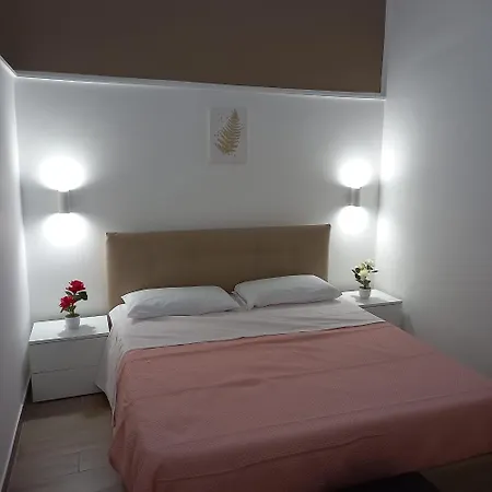 A Casa Di Lori Apartment *